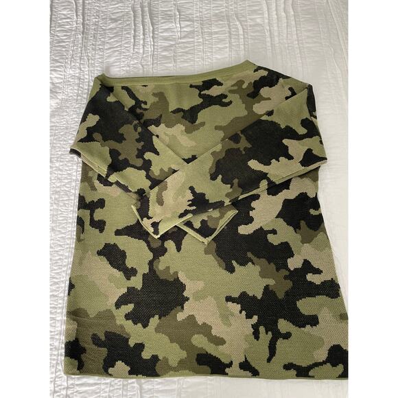 NWOT Soft Camo Sweater with asymmetrical neckline M - Picture 2 of 4